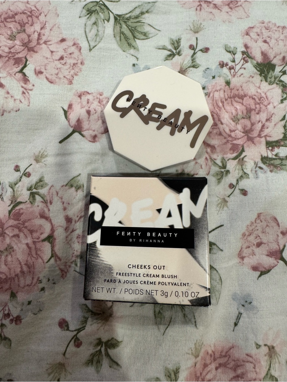 Fenty Beauty Cheeks Out Freestyle Cream Blush — Cream (01 Fuego Flush)